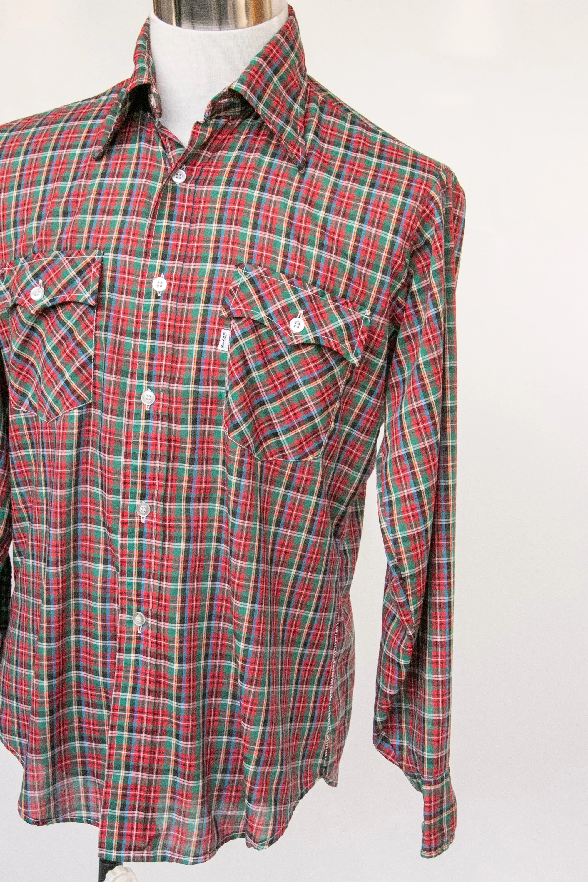 1980s Levi's Men's Shirt Plaid Button Down M