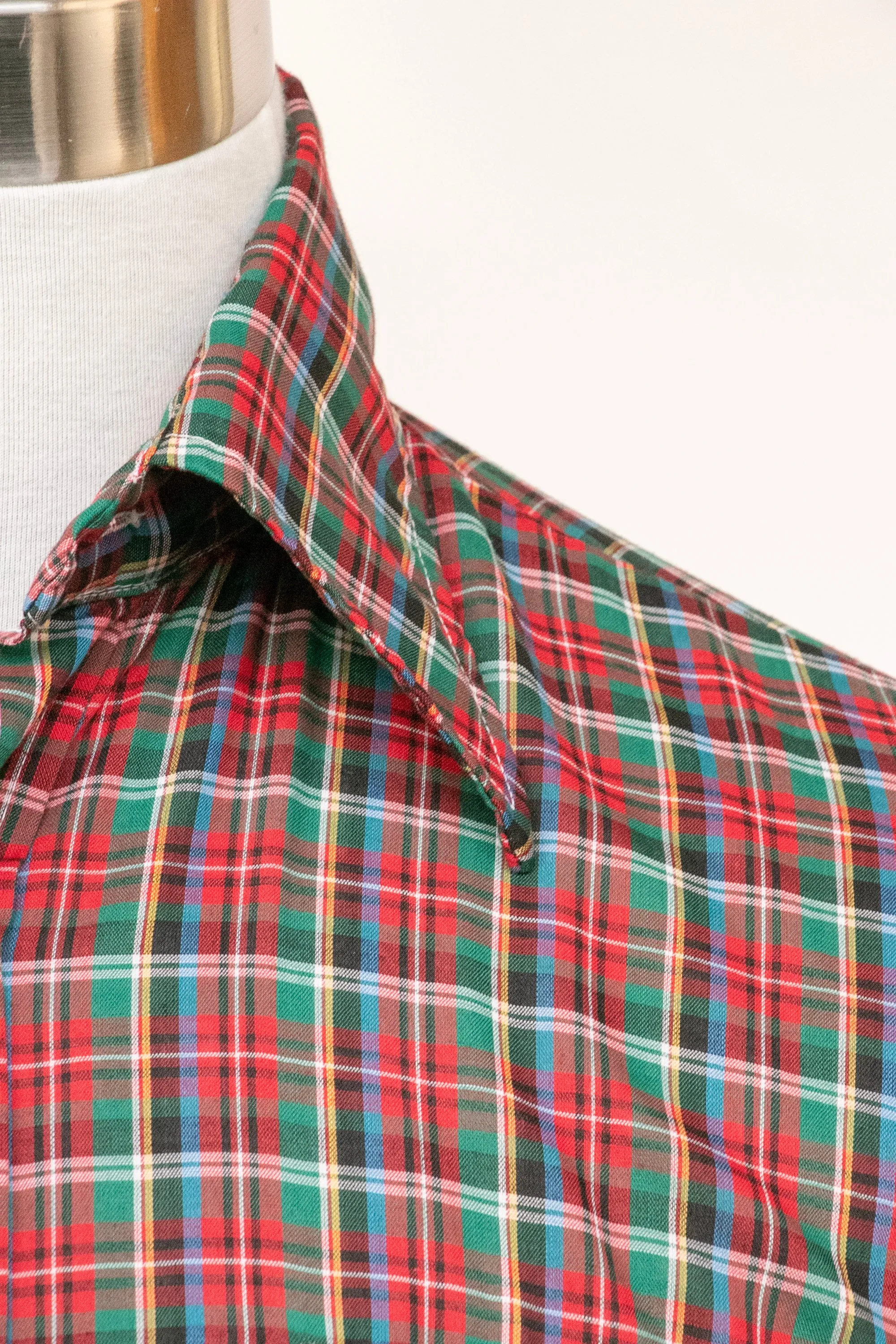 1980s Levi's Men's Shirt Plaid Button Down M