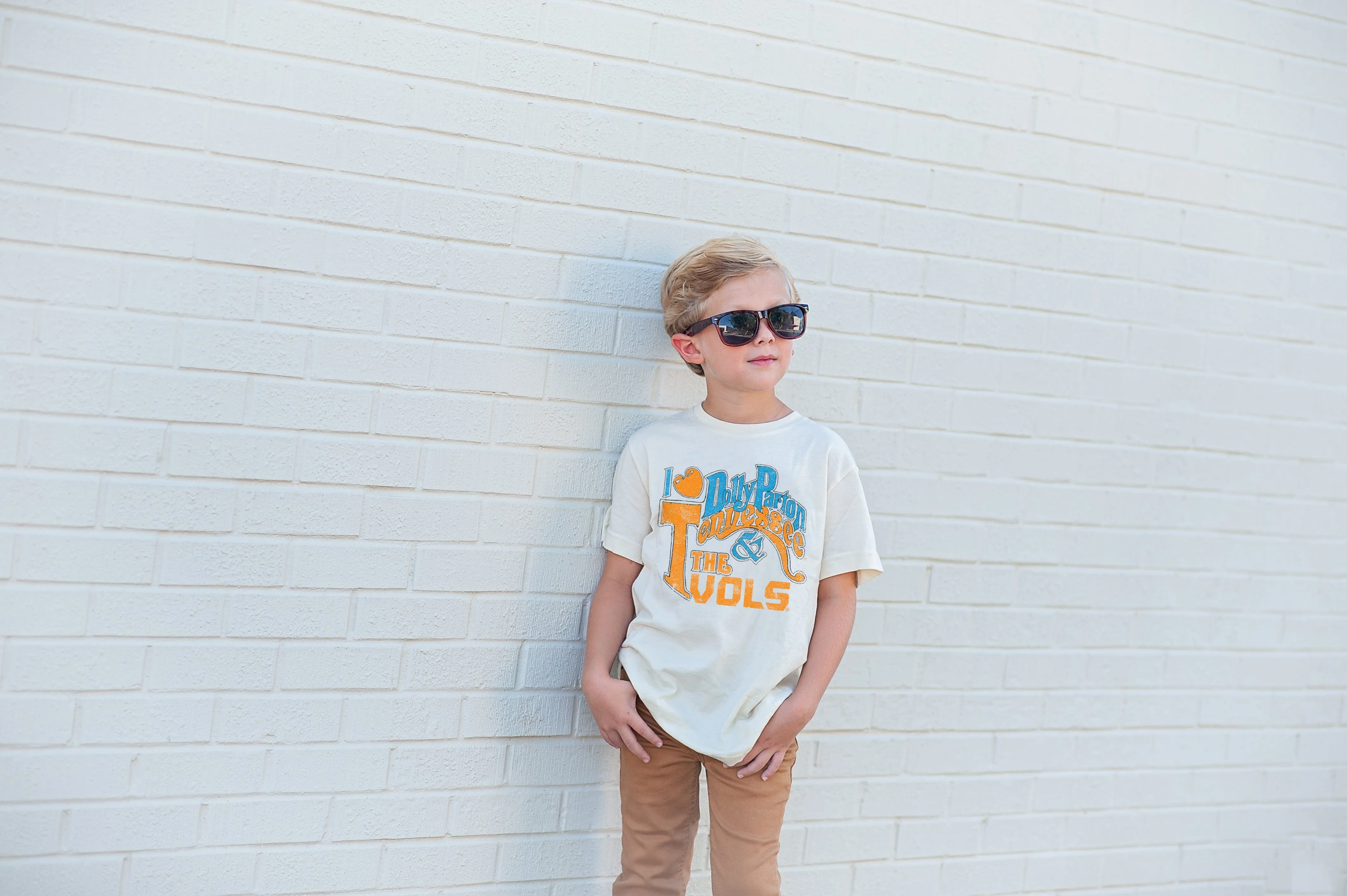 Children's Dolly Parton I Heart Dolly & The Vols Off White Tee