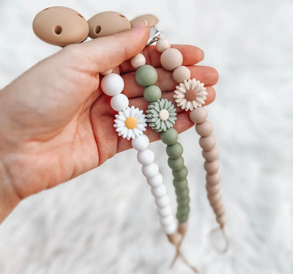 Daisy Dummy Chain