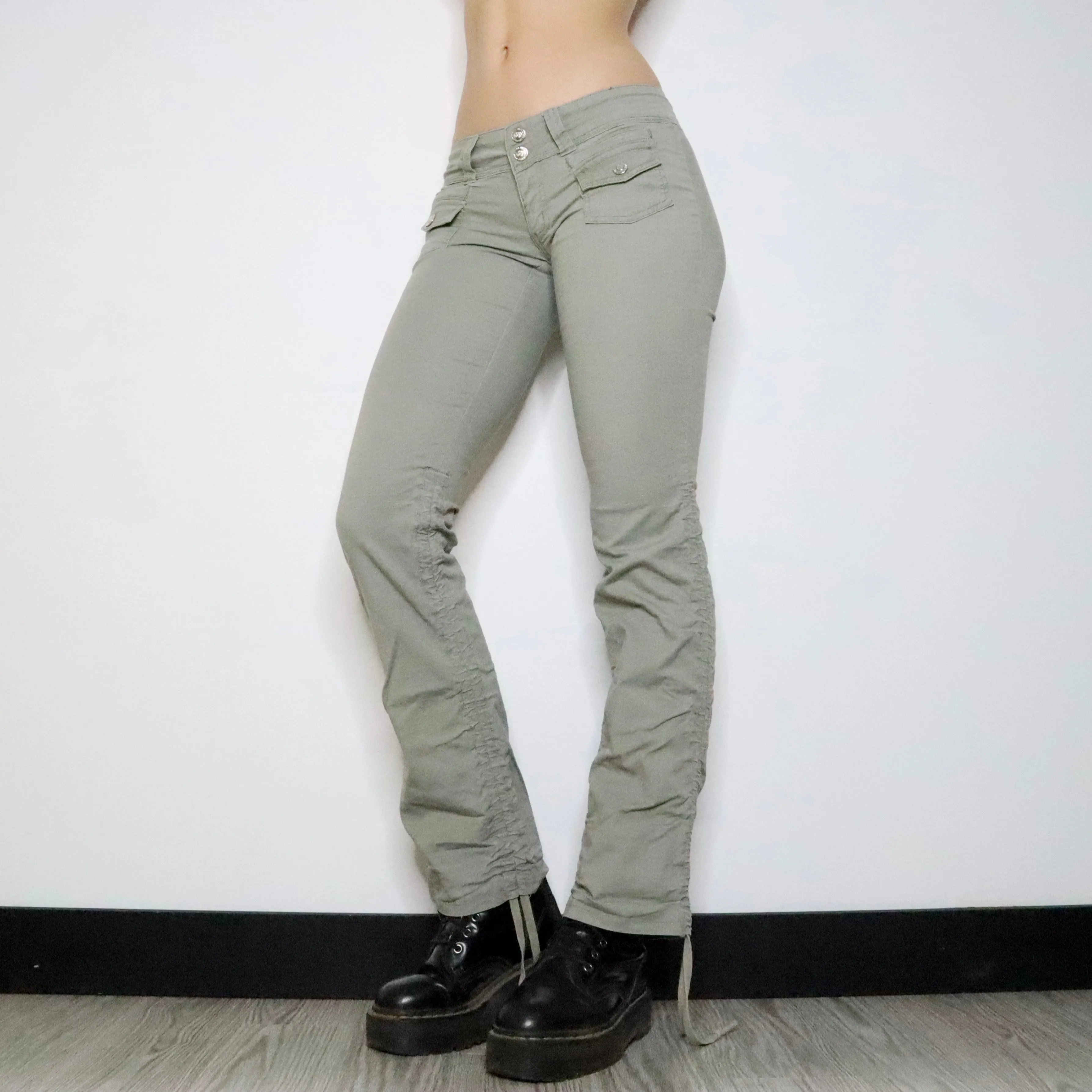 Low Rise Cargo Pants (XS-S)