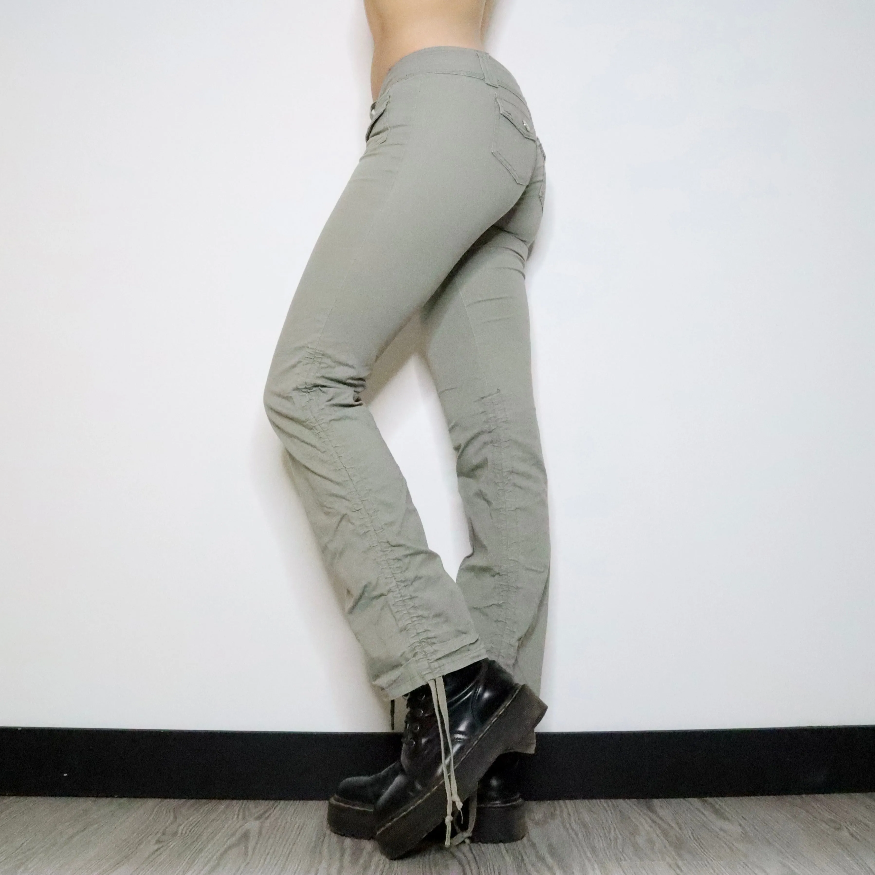 Low Rise Cargo Pants (XS-S)