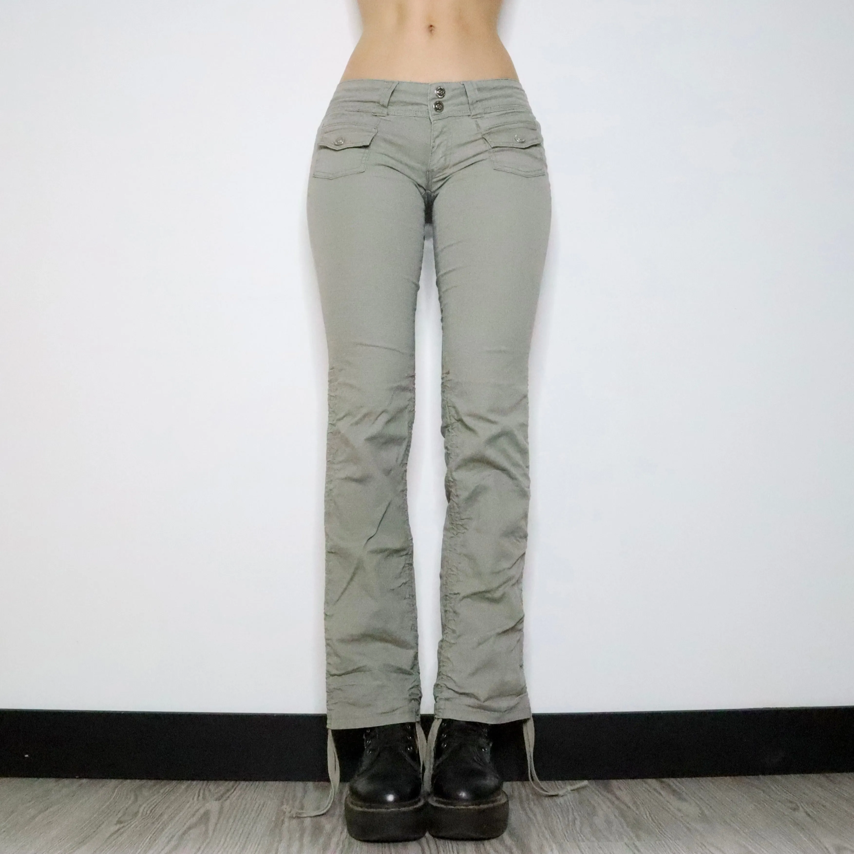 Low Rise Cargo Pants (XS-S)
