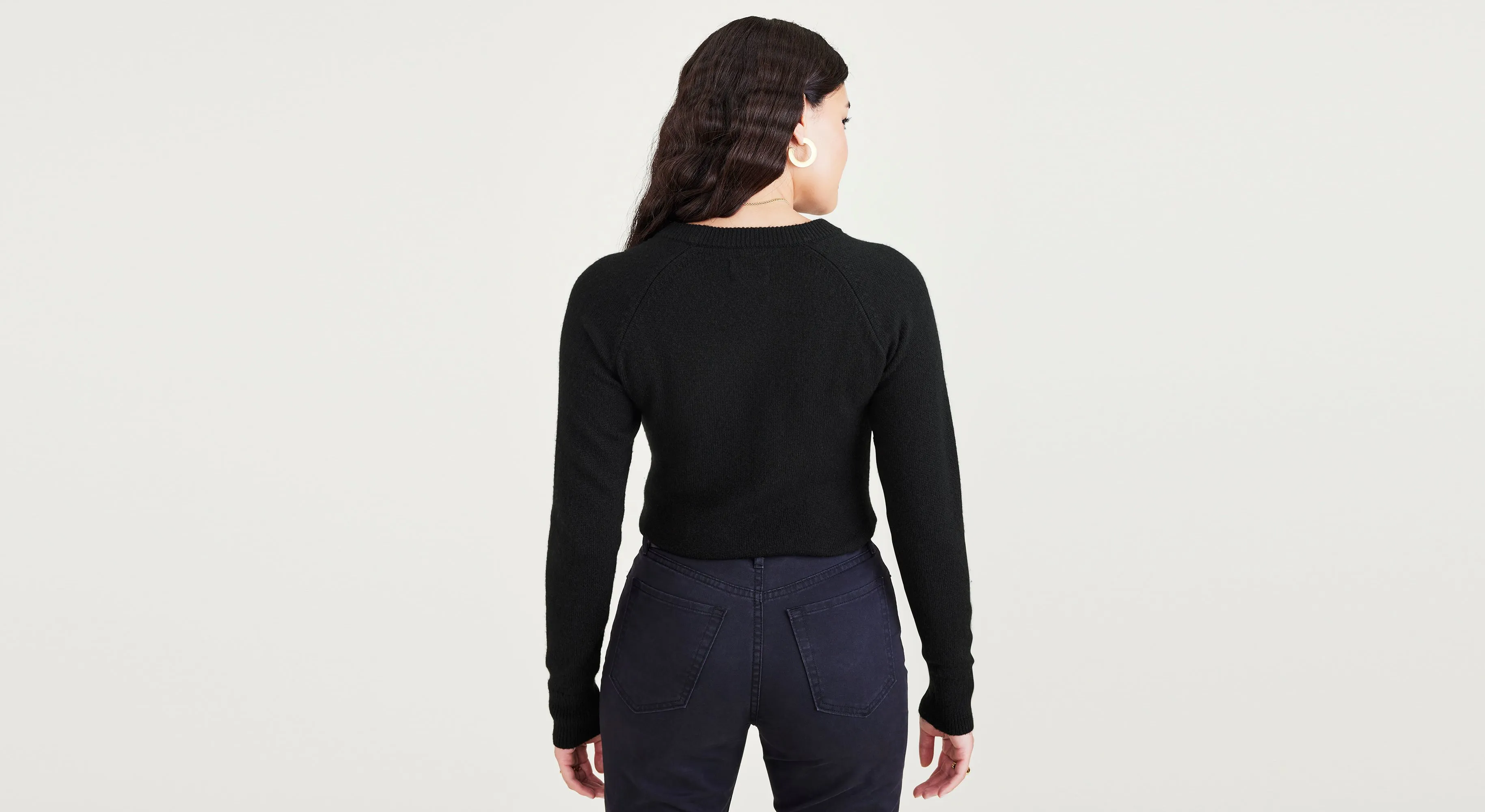 Women's Classic Fit Crewneck Sweater